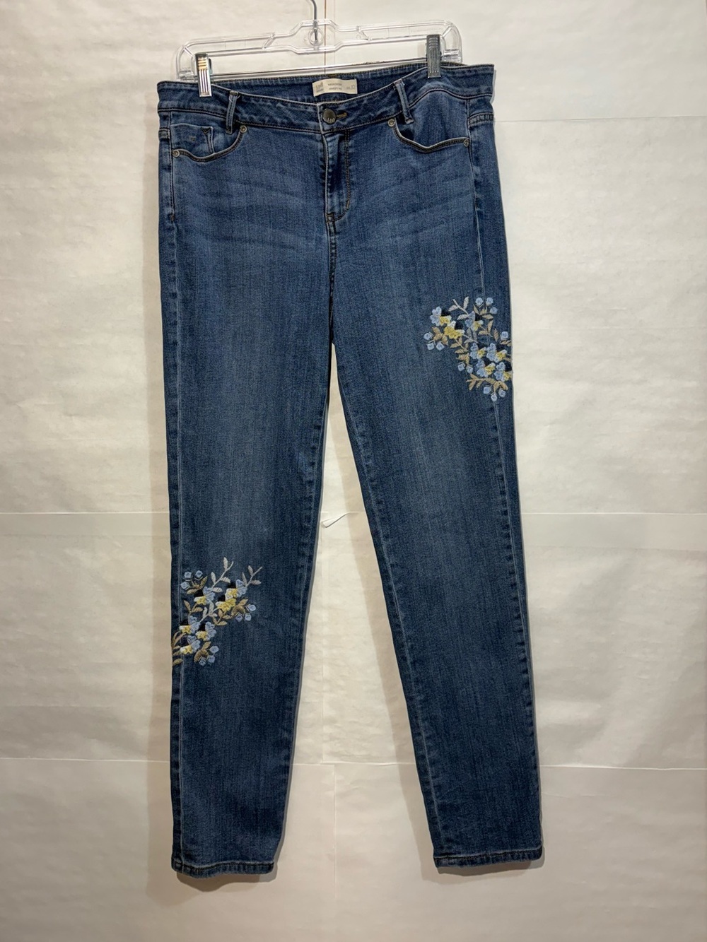 J. Jill 10 Dark Blue Straight Leg Jeans with Blue & Yellow Floral Embroidery GUC